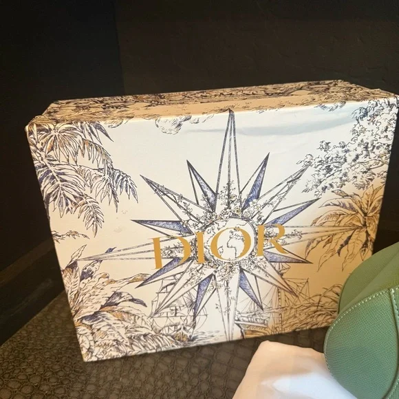 NWNT light Green Saddle Bag shoulder bag& crossbody bag